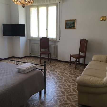 Residence Carmen ファルコナーラ・マリッティマ エクステリア 写真